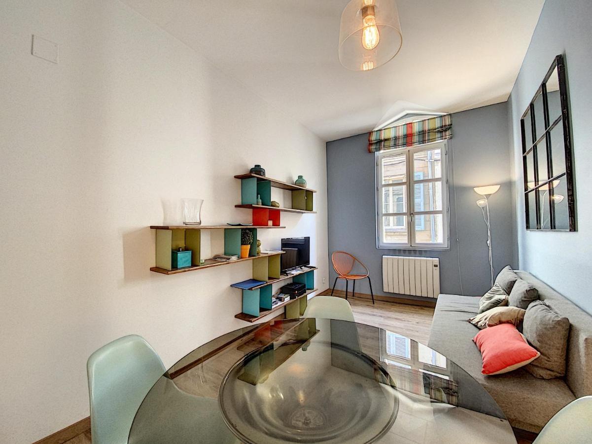 Maison 3 Chambres - Terrasse - Climatisation 10 Minutes A Pied Du Pont D'Авиньон Экстерьер фото