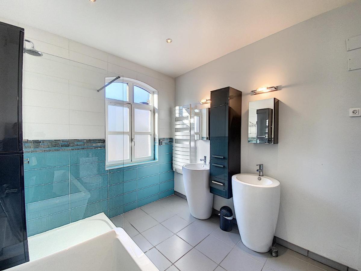 Maison 3 Chambres - Terrasse - Climatisation 10 Minutes A Pied Du Pont D'Авиньон Экстерьер фото