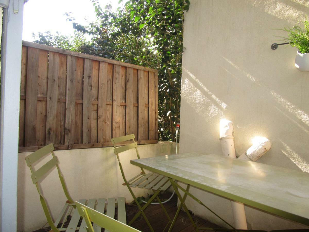 Maison 3 Chambres - Terrasse - Climatisation 10 Minutes A Pied Du Pont D'Авиньон Экстерьер фото
