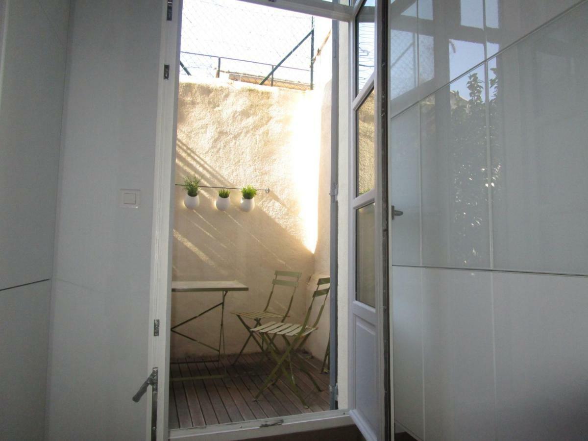 Maison 3 Chambres - Terrasse - Climatisation 10 Minutes A Pied Du Pont D'Авиньон Экстерьер фото